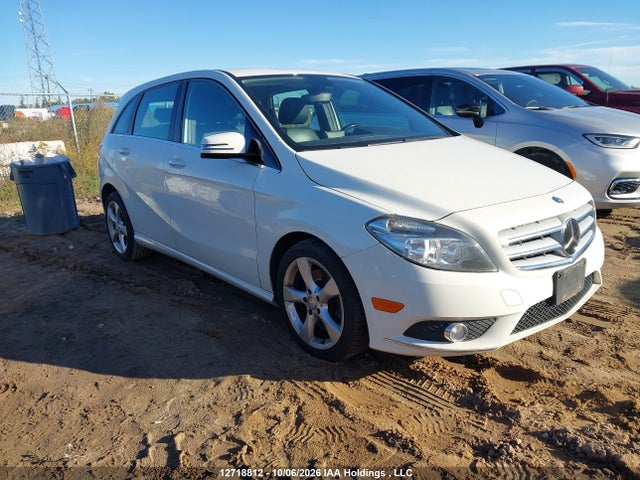 2013 Mercedes-benz B250 მანქანა იყიდება აუქციონზე, vin: WDDMH4EB0DJ152345, აუქციონის ნომერი: 12718812