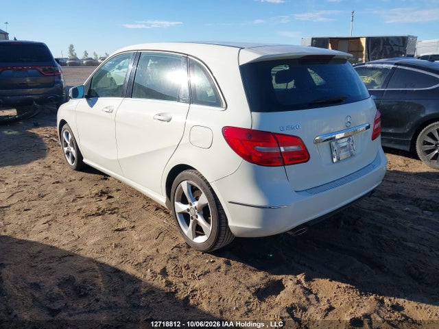 2013 Mercedes-benz B250 მანქანა იყიდება აუქციონზე, vin: WDDMH4EB0DJ152345, აუქციონის ნომერი: 12718812