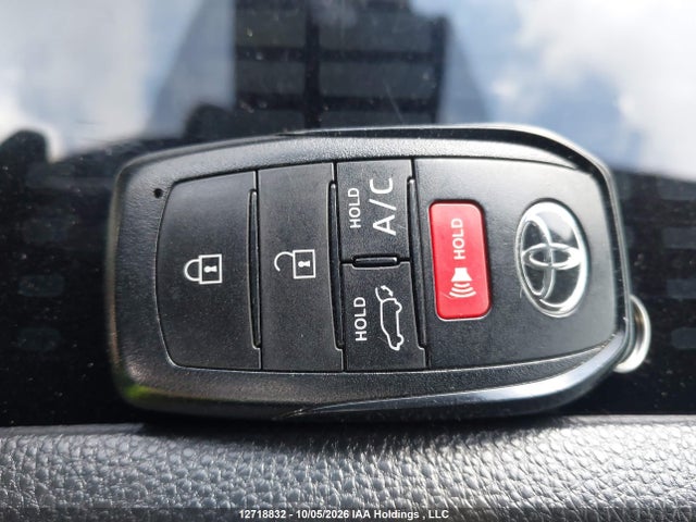 12718832 :رقم المزاد ، JTMABACA6PA041861 vin ، 2023 Toyota Bz4x Xle/limited مزاد بيع