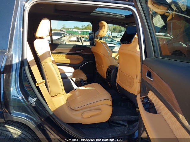 2023 Jeep Grand Cherokee L Summit მანქანა იყიდება აუქციონზე, vin: 1C4RJKEG0P8892879, აუქციონის ნომერი: 12718843