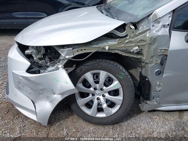 5YFBPMBE6MP239357 Toyota COROLLA LE