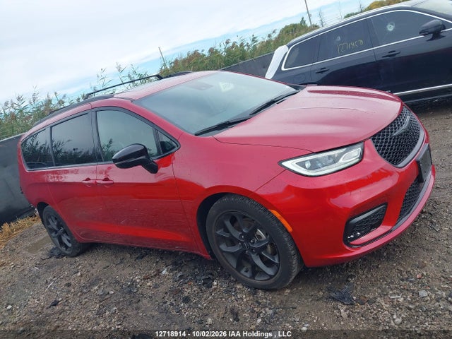 Chrysler Pacifica Limited 2026 2C4RC1GG0TR232129 Image 14