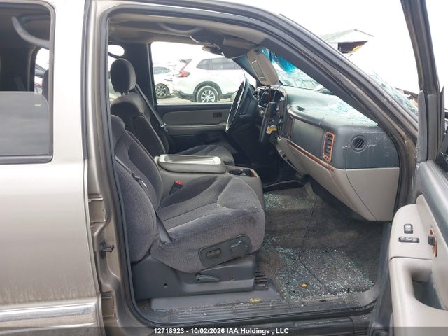 12718923 :رقم المزاد ، 1GKEK13Z92J178507 vin ، 2002 Gmc Yukon مزاد بيع
