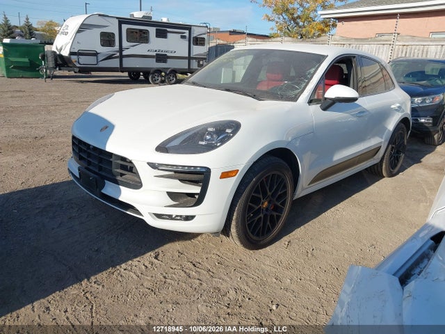 12718945 :رقم المزاد ، WP1AG2A51HLB54876 vin ، 2017 Porsche Macan Gts مزاد بيع