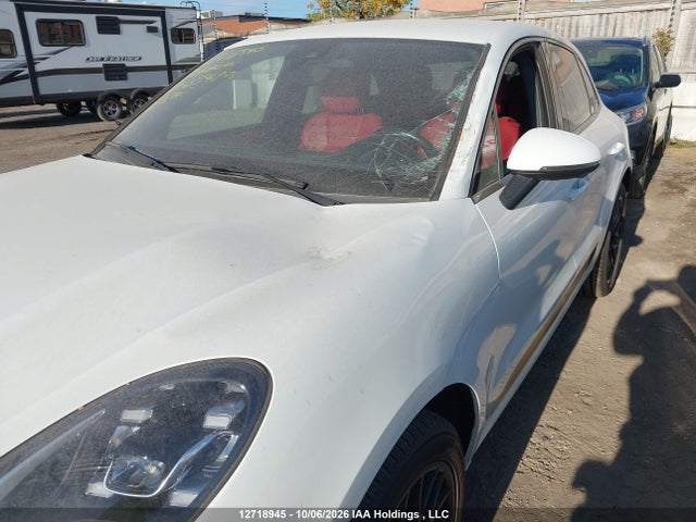 12718945 :رقم المزاد ، WP1AG2A51HLB54876 vin ، 2017 Porsche Macan Gts مزاد بيع