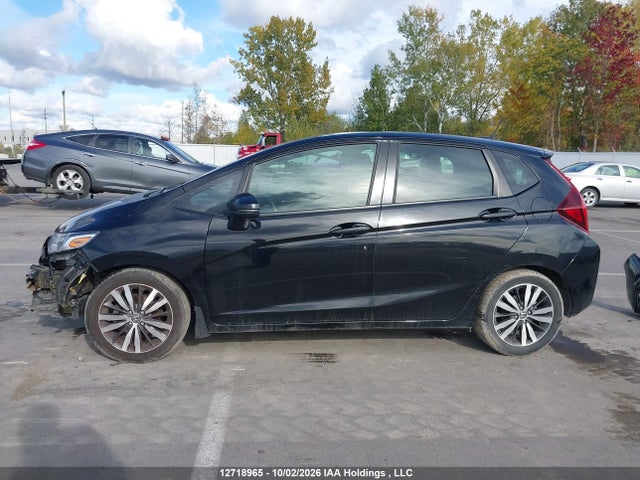 Продажа на аукционе авто 2016 Honda Fit, vin: 3HGGK5H87GM101738, номер лота: 12718965