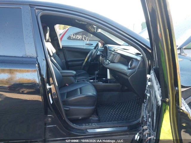 2T3JFREV5JW768114 Toyota RAV4 SE
