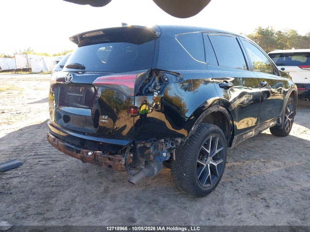 2T3JFREV5JW768114 Toyota RAV4 SE