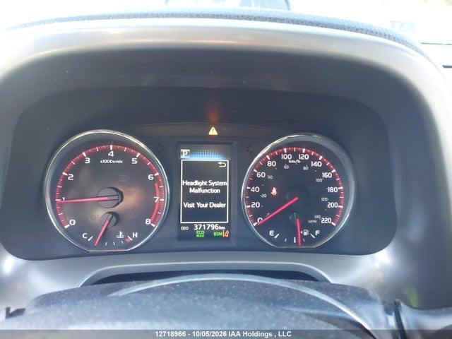 2T3JFREV5JW768114 Toyota RAV4 SE