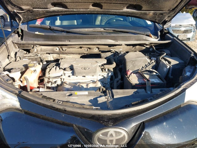 2T3JFREV5JW768114 Toyota RAV4 SE