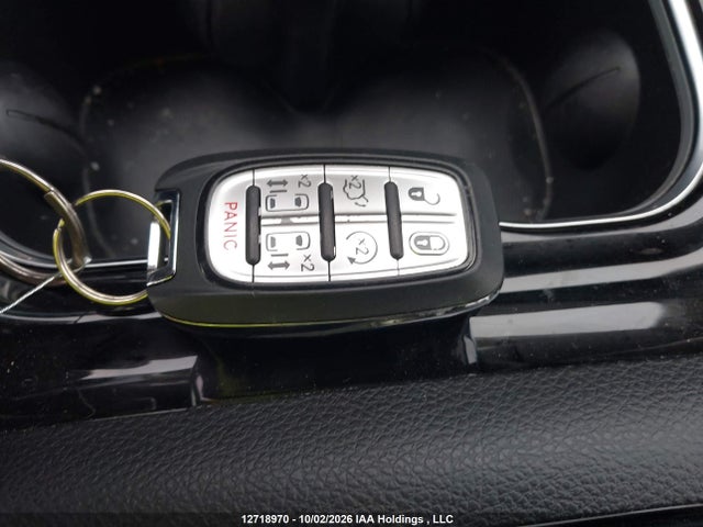 Продаж на аукціоні авто 2025 Chrysler Pacifica Limited, vin: 2C4RC1GGXSR601898, номер лоту: 12718970