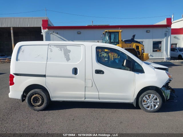 3N6CM0KN8JK696947 Nissan Nv200 2.5s/2.5sv