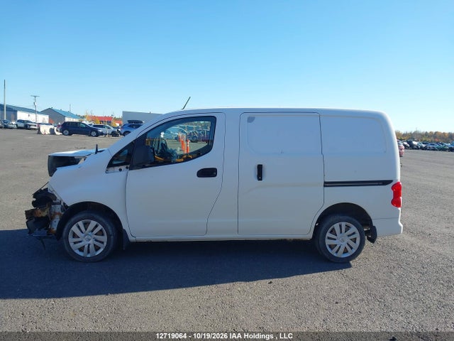 3N6CM0KN8JK696947 Nissan Nv200 2.5s/2.5sv