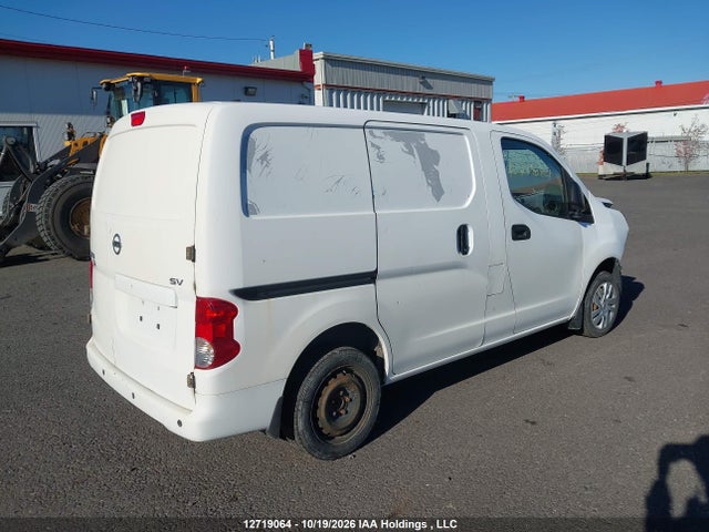 3N6CM0KN8JK696947 Nissan Nv200 2.5s/2.5sv
