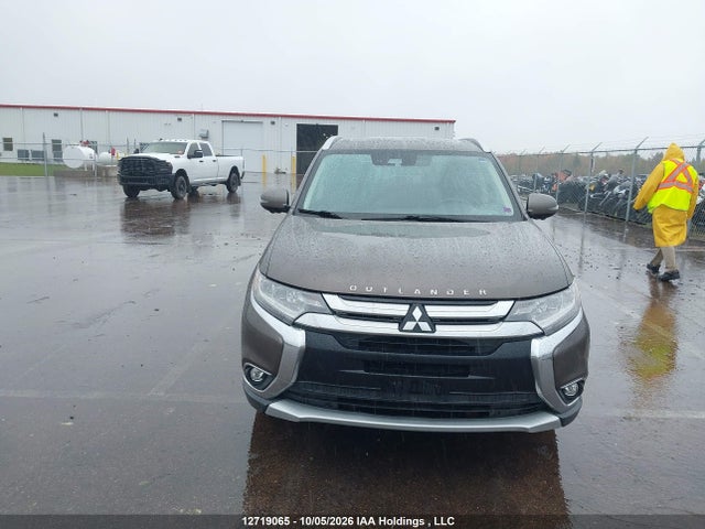 12719065 :رقم المزاد ، JA4JZ4AXXJZ600304 vin ، 2018 Mitsubishi Outlander Gt مزاد بيع