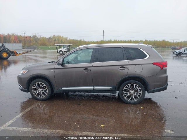 12719065 :رقم المزاد ، JA4JZ4AXXJZ600304 vin ، 2018 Mitsubishi Outlander Gt مزاد بيع