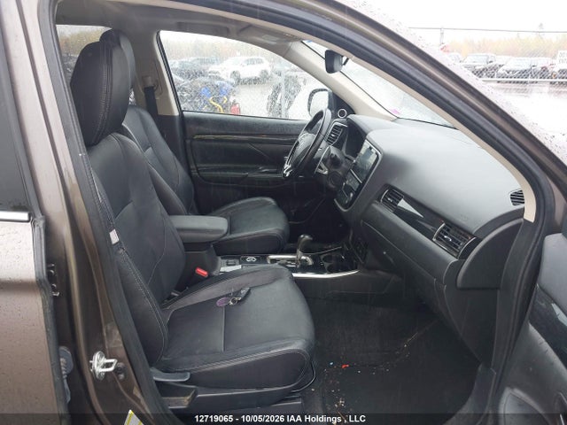 12719065 :رقم المزاد ، JA4JZ4AXXJZ600304 vin ، 2018 Mitsubishi Outlander Gt مزاد بيع