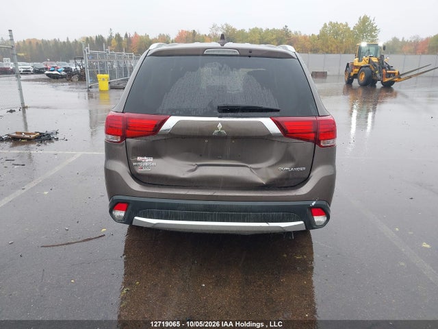 12719065 :رقم المزاد ، JA4JZ4AXXJZ600304 vin ، 2018 Mitsubishi Outlander Gt مزاد بيع