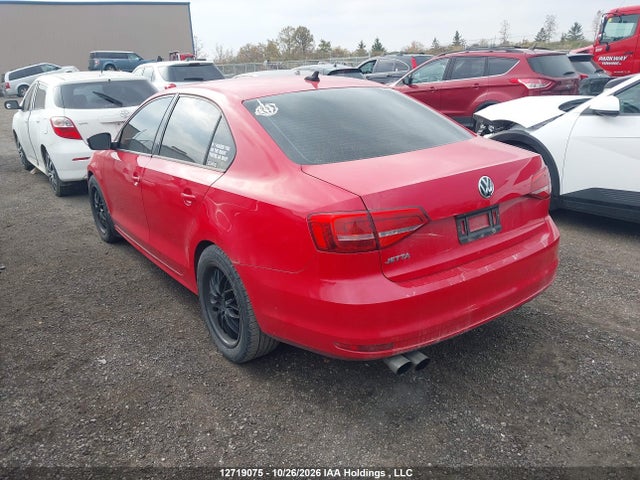 2015 Volkswagen Jetta 2.0l Trendline/2.0l Trendline+ მანქანა იყიდება აუქციონზე, vin: 3VW1K7AJ1FM324446, აუქციონის ნომერი: 12719075