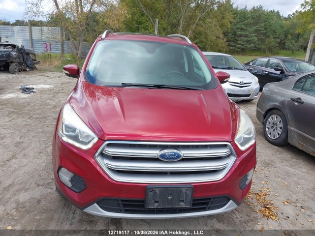 12719117 :رقم المزاد ، 1FMCU9J99HUE50572 vin ، 2017 Ford Escape Titanium مزاد بيع