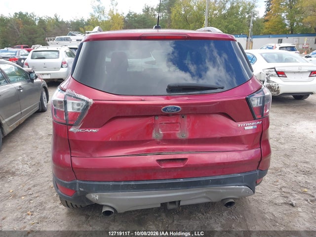 12719117 :رقم المزاد ، 1FMCU9J99HUE50572 vin ، 2017 Ford Escape Titanium مزاد بيع