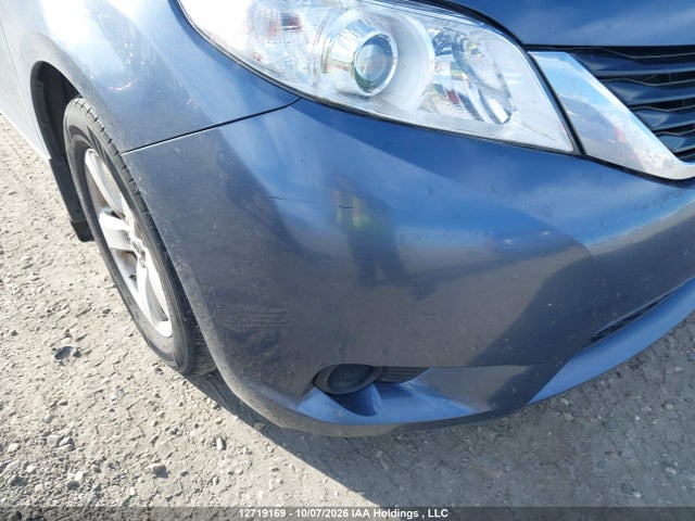 Продаж на аукціоні авто 2014 Toyota Sienna Le, vin: 5TDKK3DC3ES494643, номер лоту: 12719169
