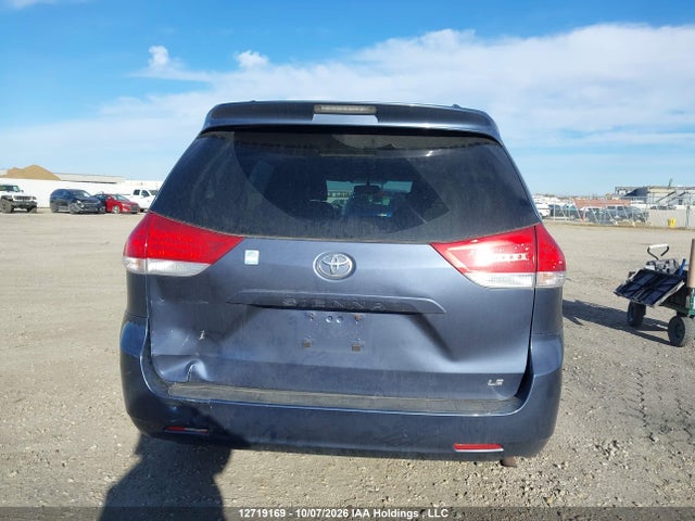 Продаж на аукціоні авто 2014 Toyota Sienna Le, vin: 5TDKK3DC3ES494643, номер лоту: 12719169