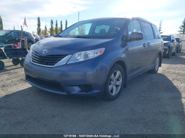 Продаж на аукціоні авто 2014 Toyota Sienna Le, vin: 5TDKK3DC3ES494643, номер лоту: 12719169