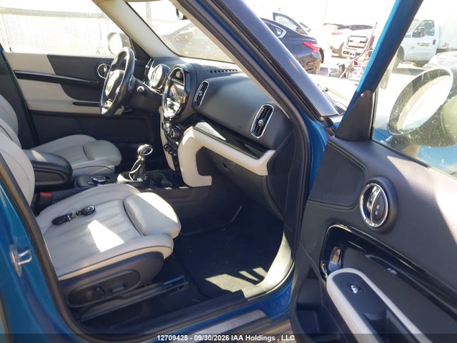 Mini Countryman Cooper S 2018 WMZYT5C35J3E61484 Image 5