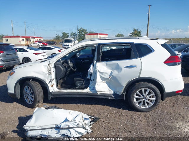 12719236 :رقم المزاد ، 5N1AT2MT0HC803490 vin ، 2017 Nissan Rogue مزاد بيع
