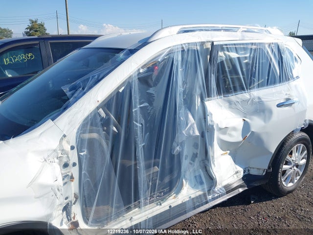 12719236 :رقم المزاد ، 5N1AT2MT0HC803490 vin ، 2017 Nissan Rogue مزاد بيع
