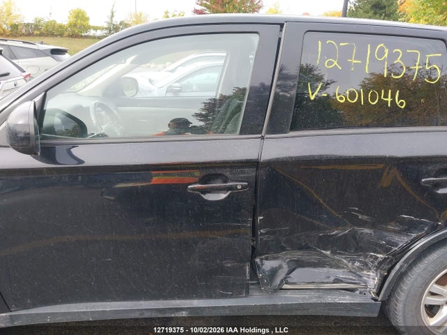 Mitsubishi Outlander Es 2015 JA4AZ2A37FZ601046 Image 15