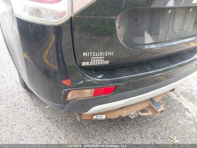 Mitsubishi Outlander Es 2015 JA4AZ2A37FZ601046 Image 21