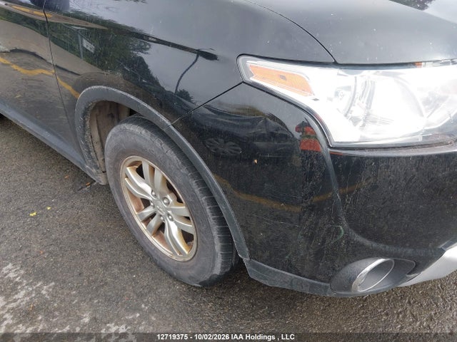 Mitsubishi Outlander Es 2015 JA4AZ2A37FZ601046 Image 22