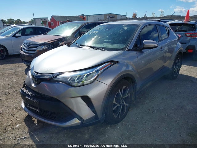 Toyota C-HR 2020 JTNKHMBX8L1063649 Image 2
