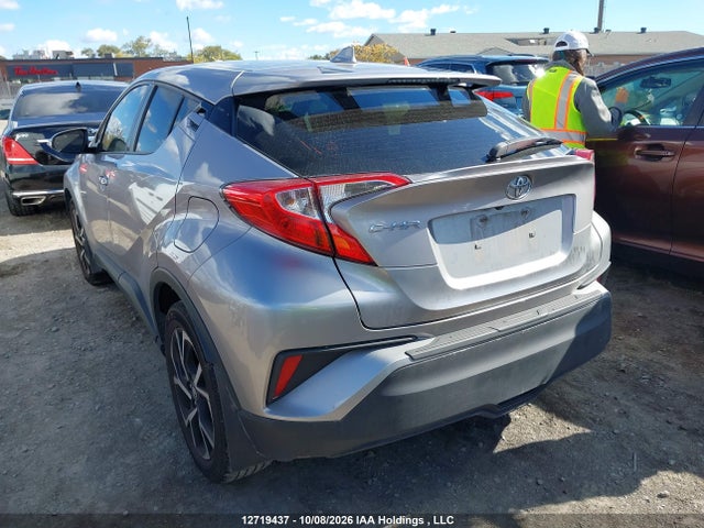 Toyota C-HR 2020 JTNKHMBX8L1063649 Image 3