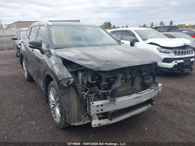 Продаж на аукціоні авто 2024 Toyota Highlander Hybrid Limited, vin: 5TDEBRCH6RS644599, номер лоту: 12719548