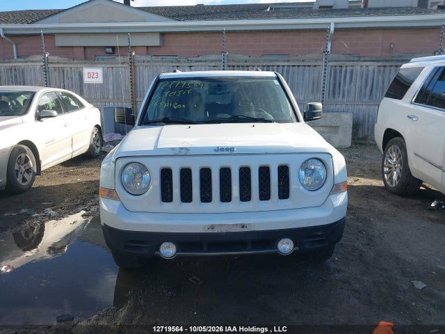 1C4NJRABXGD721517 Jeep Patriot Sport/north