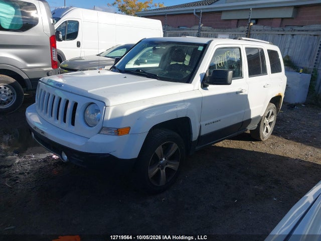 1C4NJRABXGD721517 Jeep Patriot Sport/north
