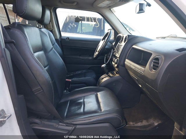 1C4NJRABXGD721517 Jeep Patriot Sport/north