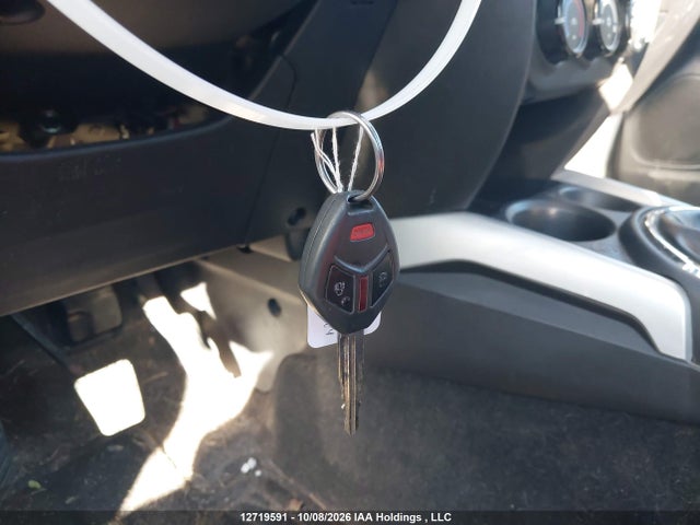12719591 :رقم المزاد ، JA4AH3AU4BZ607043 vin ، 2011 Mitsubishi Rvr Se مزاد بيع