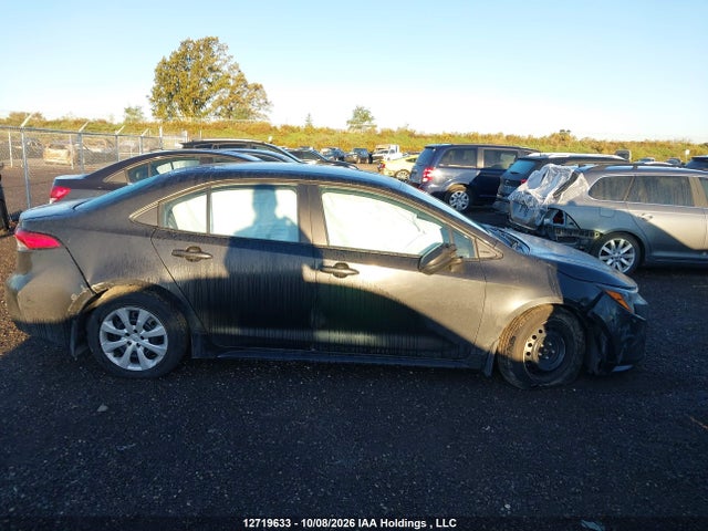 Toyota Corolla 2022 5YFBPMBEXNP293570 Image 12