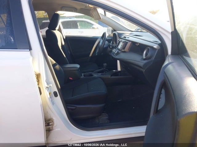 Toyota RAV4 LE 2014 2T3ZFREV2EW114082 Image 5
