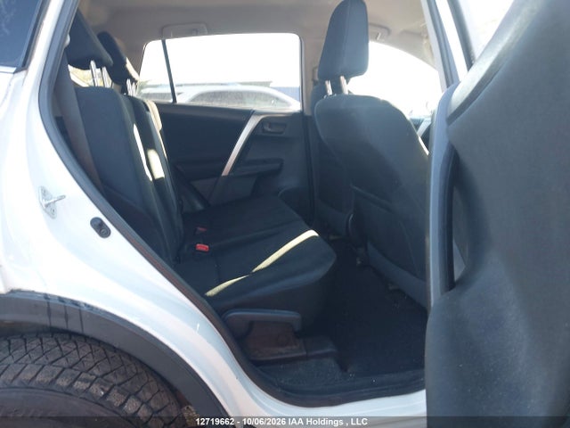 Toyota RAV4 LE 2014 2T3ZFREV2EW114082 Image 8