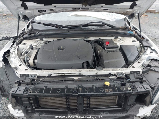 LVY992MLXJP027169 Volvo S90 T6 Inscription