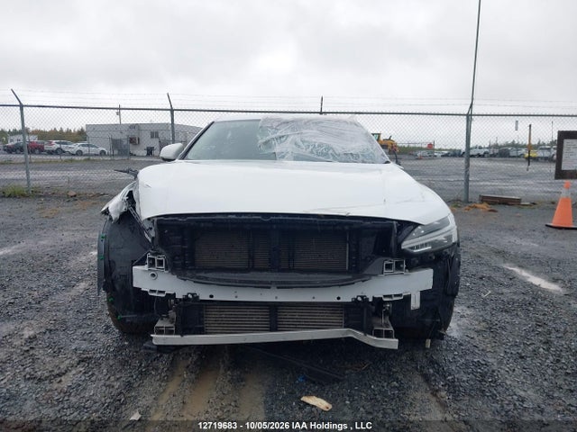 LVY992MLXJP027169 Volvo S90 T6 Inscription