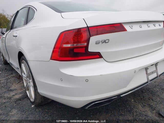 LVY992MLXJP027169 Volvo S90 T6 Inscription