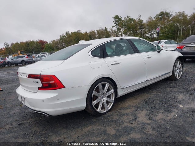 LVY992MLXJP027169 Volvo S90 T6 Inscription