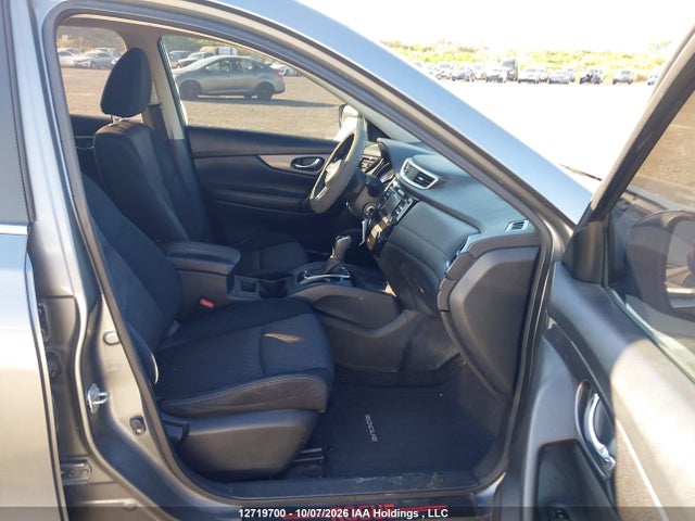 JN8AT2MV6HW015533 Nissan ROGUE S