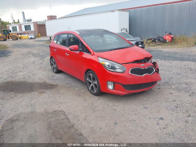 12719701 :رقم المزاد ، KNAHU8A30F7122854 vin ، 2015 Kia Rondo مزاد بيع